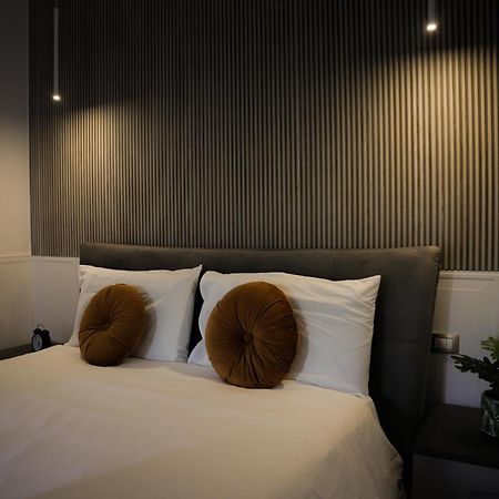 Ilioneo Apartments เนเปิลส์ ภายนอก รูปภาพ